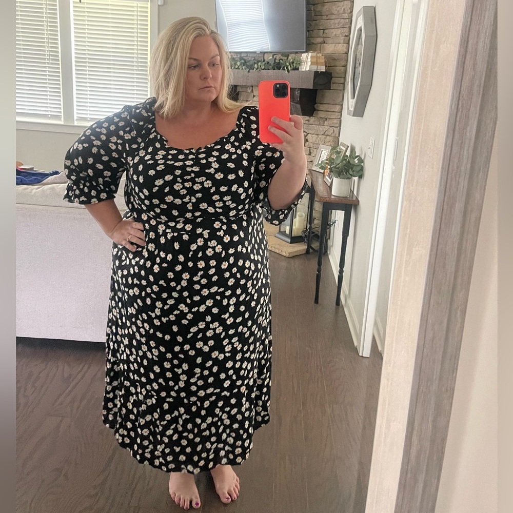 ~MLLE Gabrielle- 3X daisy maxi / midi dress-black